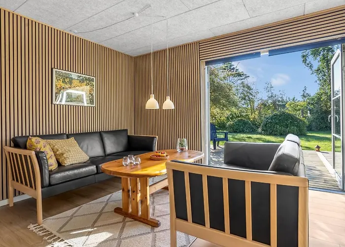 펜션 Tameran - 1km From The Sea By Interhome *